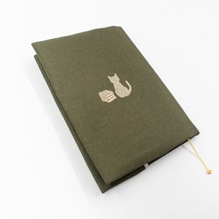 aoneko① ブックカバー 刺繍ﾌﾞｯｸｶﾊﾞｰ 夏目漱石 HONTOWATASHI | 古川紙工公式オンラインショップ