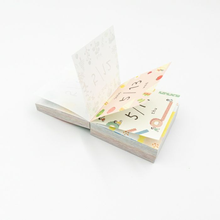 ひめくりｶﾚﾝﾀﾞｰ 総柄 2026